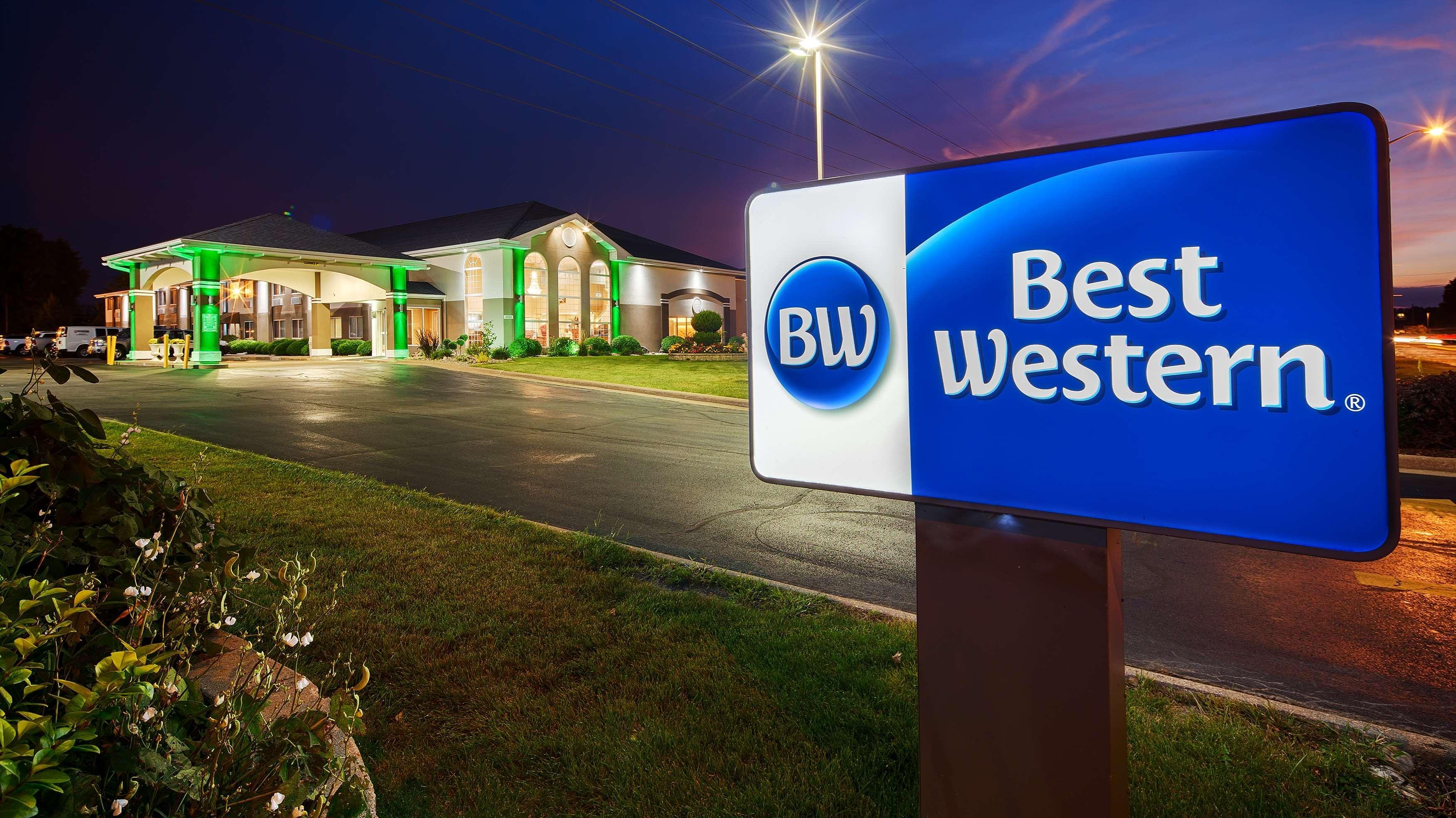 Best Western Airport Inn Moline Exterior photo