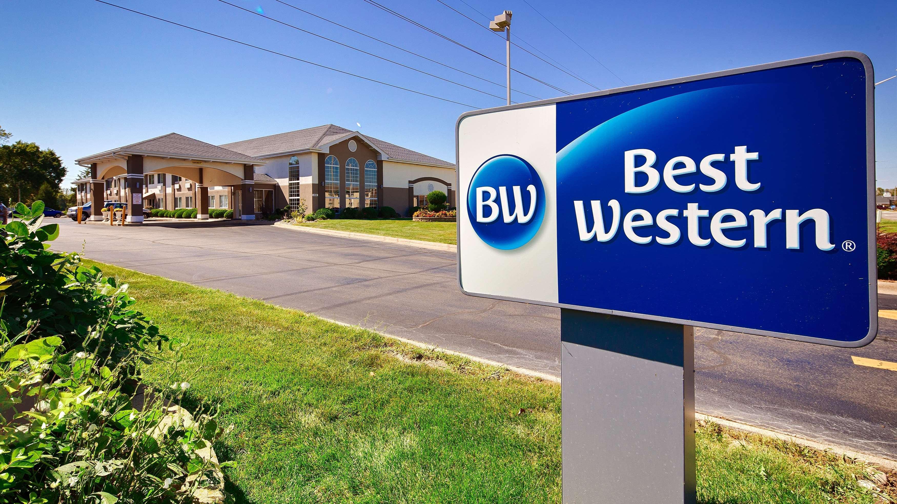 Best Western Airport Inn Moline Exterior photo